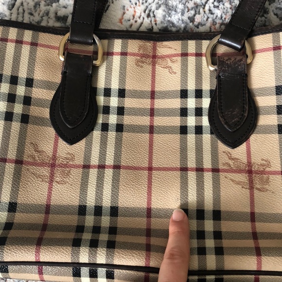 Authentic Burberry Bag - Picture 7 of 16